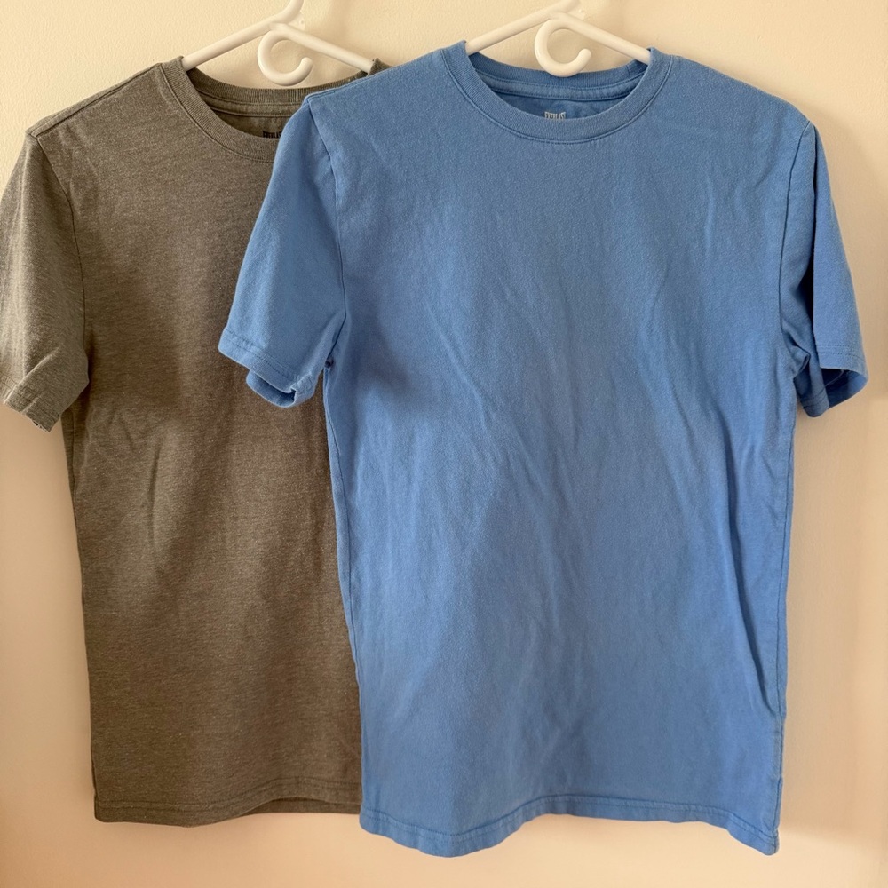 Everlast men’s t-shit (bundle of 2 - both small size)